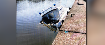 Das Boot kenterte in der Mosel. Foto: Polizei