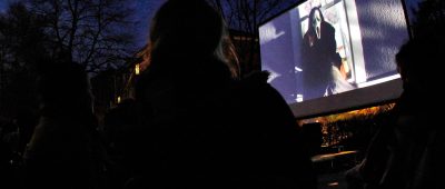 Ab Freitag findet im Filmhaus Saarbrücken wieder ein Open-Air-Kino statt. Symbolfoto: dpa-Bildfunk/Larsen Haakon Mosvold