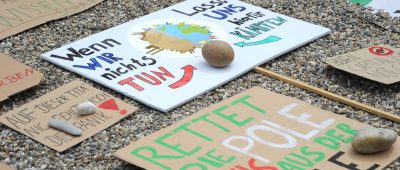 Die Klimaschutzbewegung "Fridays for Future Saar" protestiert in Saarbrücken gegen das Kohleausstiegsgesetz. Archivfoto: BeckerBredel