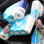 In Deutschland wird wieder mehr WC-Papier gekauft. Foto: dpa-Bildfunk/Rene Traut