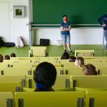 Unter anderem bewertet die Studie positiv, dass im Saarland der Zusammenhang zwischen Bildungserfolg und sozialer Herkunft weniger eng ist als in anderen Bundesländern. Symbolfoto: dpa-Bildfunk/Uwe Zucchi