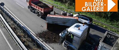 Ein Lkw verlor seine Ladung Erdreich. Foto: BeckerBredel