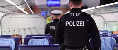 Schwerpunkt der Kontrollen waren Züge, Bahnhöfe und Grenzgebiete. Symbolfoto: Martin Schutt/dpa-Bildfunk