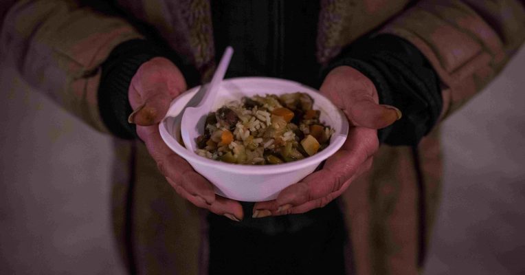 Die Kapazitäten für Obdachlose reichen laut Stadt Saarbrücken aus. Foto: Moritz Frankenberg/dpa-Bildfunk