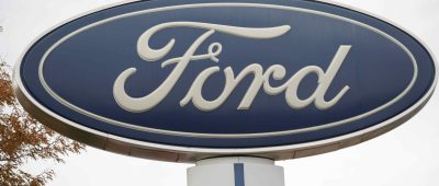 Ford in Saarlouis beschäftigt rund 5.000 Mitarbeiter:innen. Foto: David Zalubowski/dpa-Bildfunk