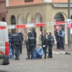 Am Dienstagmittag (01.12.2020) ist ein Mann mit einem Auto in die Fußgängerzone in Trier gerast und hat dabei mehrere Menschen verletzt, zwei davon tödlich. Foto: picture alliance/dpa | Harald Tittel