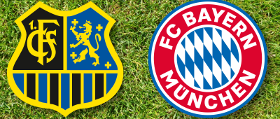 Der 1. FC Saarbrücken hat gegen den FC Bayern München II verloren. Fotos: (Hintergrund) Pixabay | Logos: Wikimedia Commons