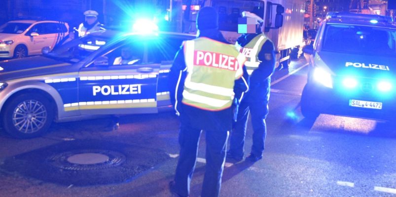 Die Polizei hat am Samstagabend (19.12.2020) eine größere Party eines Motorradclubs in Saarbrücken-Gersweiler aufgelöst. Symbolfoto: BeckerBredel