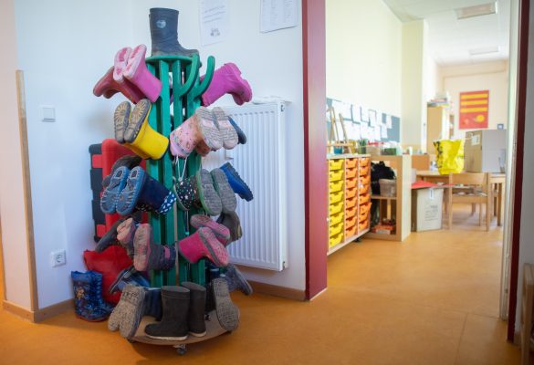 In einem Kindergarten im Landkreis St. Wendel ist ein Corona-Fall aufgetreten. Symbolfoto: picture alliance/dpa | Julian Stratenschulte