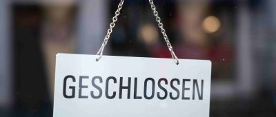 Dass der Lockdown verlängert wird, scheint klar. Foto: Christophe Gateau/dpa-Bildfunk