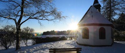 Saarländer:innen können sich auf Neuschnee freuen. Foto vom Peterberg: BeckerBredel