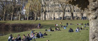 Mobilitätsforscher:innen befürchten, dass die Lockerung der Kontaktbeschränkungen zu einem Anstieg der Infektionen führt. Symbolfoto: BeckerBredel