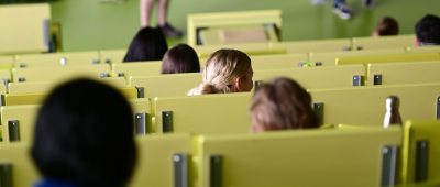 Studierende der Saar-Hochschulen erhalten länger Bafög. Foto: dpa-Bildfunk/Uwe Zucchi