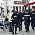 Polizei und Ordnungsamt waren mit mehr als 100 Kräften vor Ort. Foto: BeckerBredel