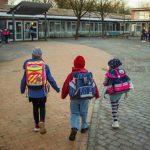 Auch an Grundschulen gilt im Saarland jetzt eine Testpflicht. Foto: Gregor Fischer/dpa-Bildfunk