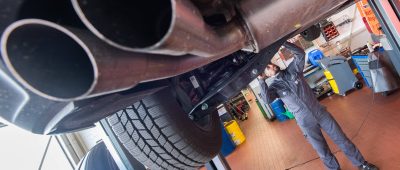 Auszubildende und Beschäftigte im KfZ-Handwerk im Saarland erhalten mehr Geld. Symbolfoto: Julian Stratenschulte/dpa-Bildfunk