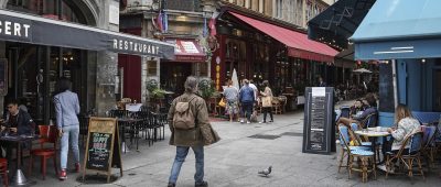 Verschärfte Corona-Regeln gelten wieder in Frankreich. Foto: dpa-Bildfunk/AP/Laurent Cipriani